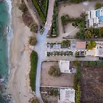 Вилла Beachfront 3br Iremia In Naxos *