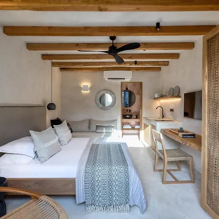 Beachfront 3br Iremia In Naxos